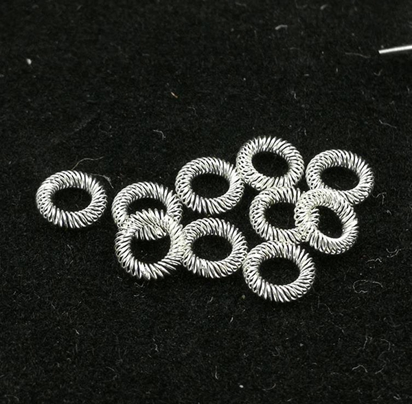 A Brief Discussion on the Finger Contact Performance of Springs